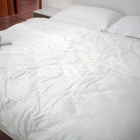 Melek Luxury Unit 16 Gjirokastër